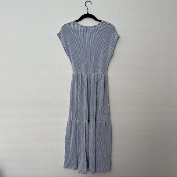 Caution To The Wind Strip Button Down Midi Dress Size M - Picture 4 of 4